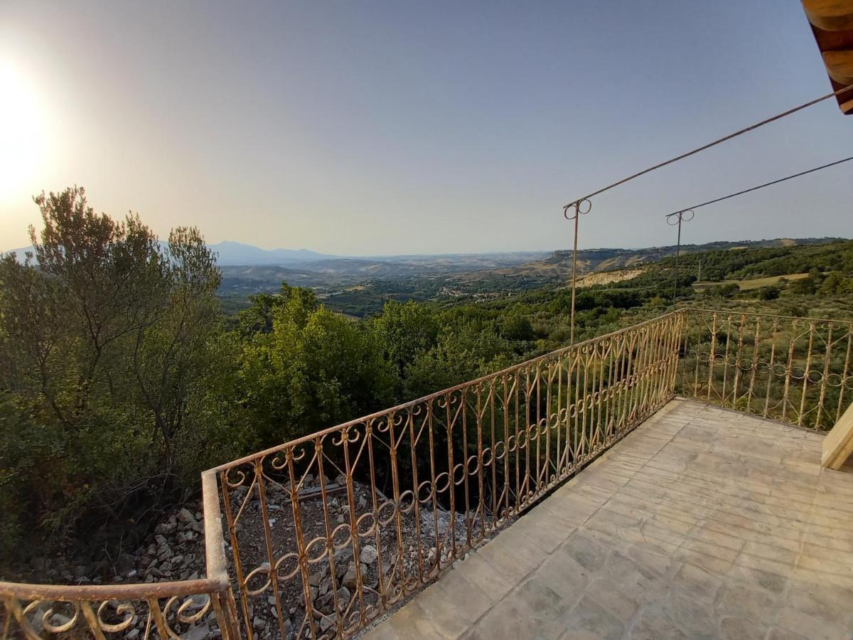 La Casa Dalle Finestre Blu Abbateggio Екстер'єр фото