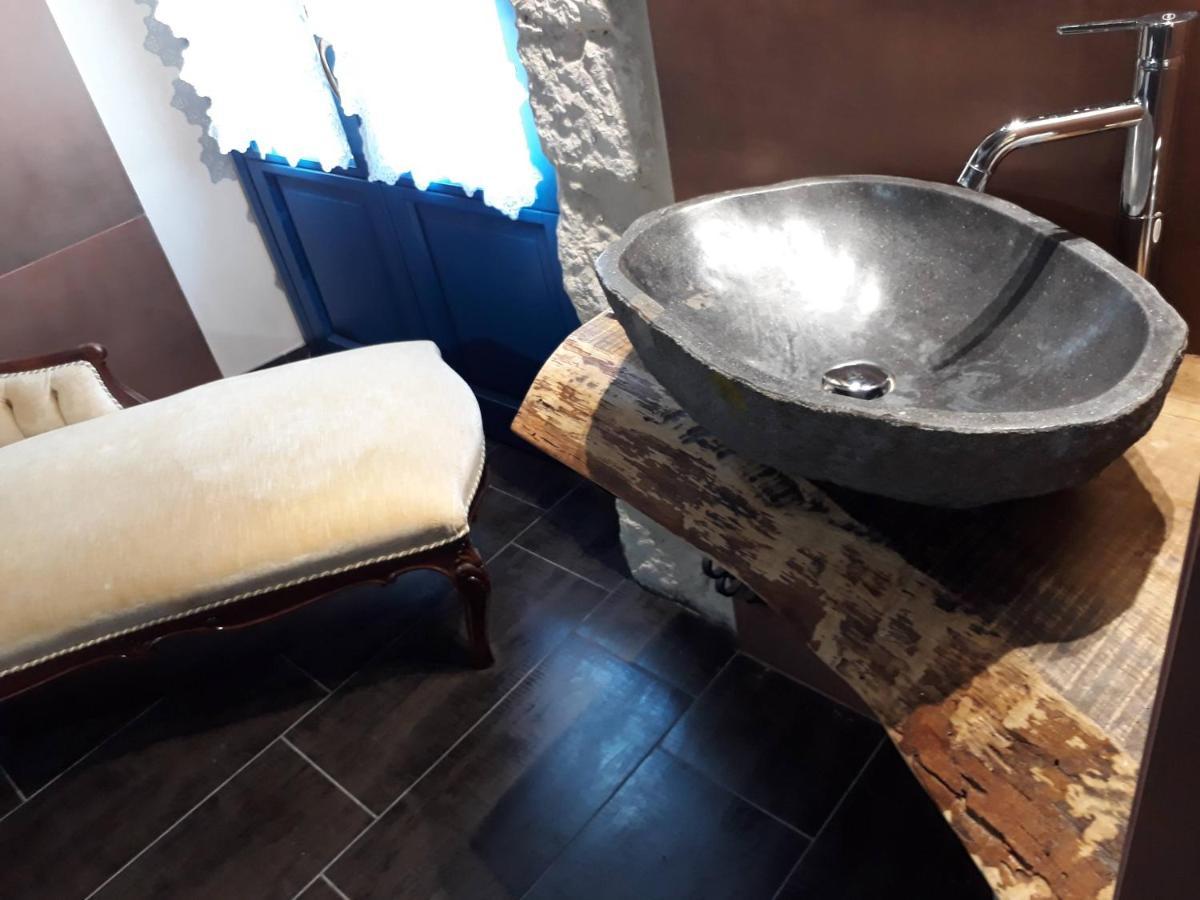 La Casa Dalle Finestre Blu Abbateggio Екстер'єр фото