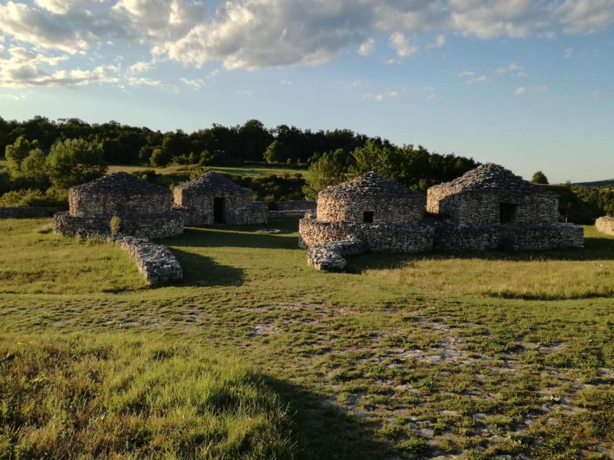 La Casa Dalle Finestre Blu Abbateggio Екстер'єр фото