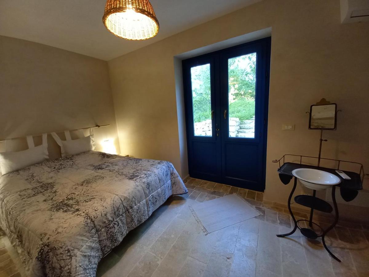 La Casa Dalle Finestre Blu Abbateggio Екстер'єр фото