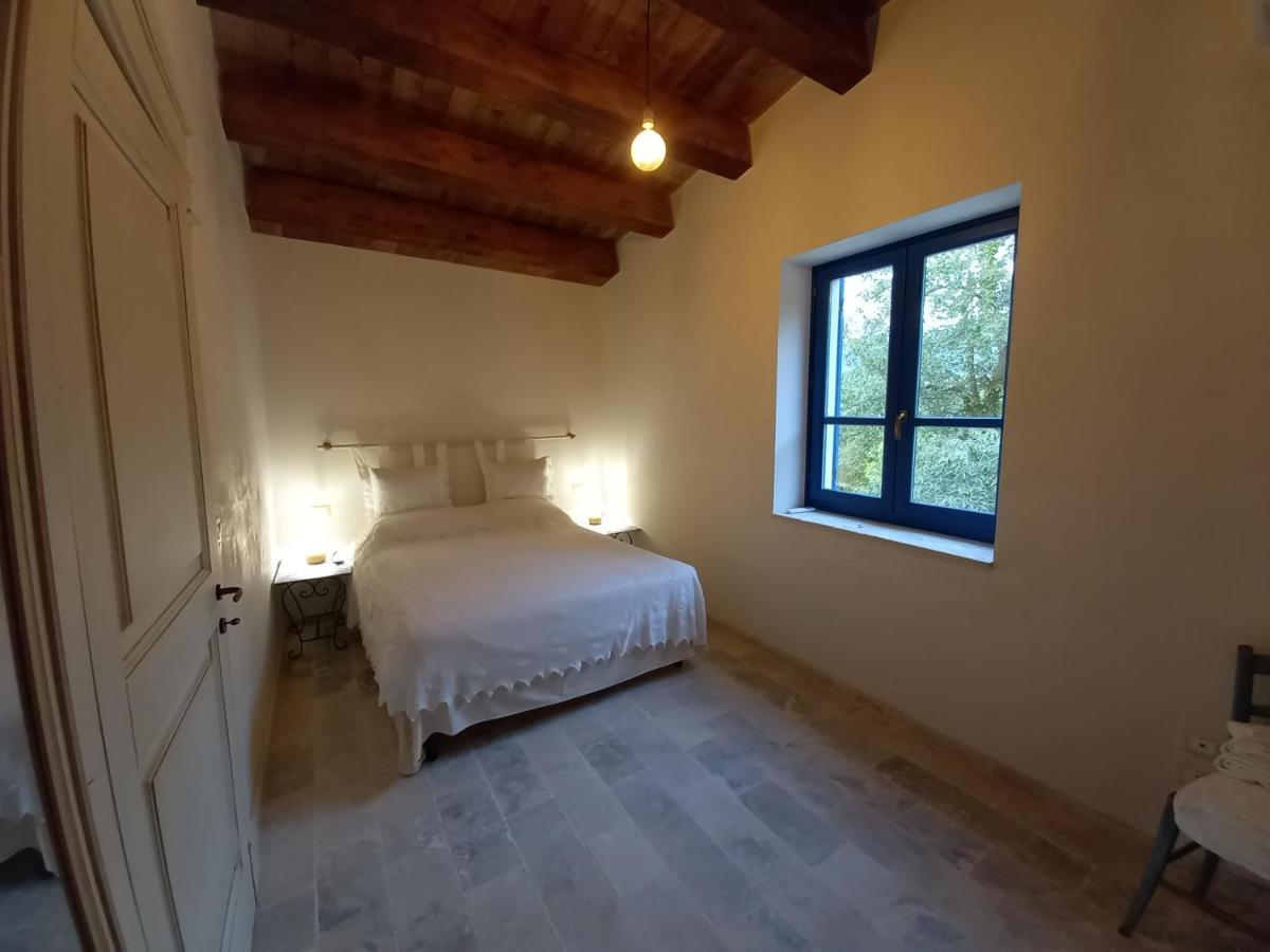 La Casa Dalle Finestre Blu Abbateggio Екстер'єр фото