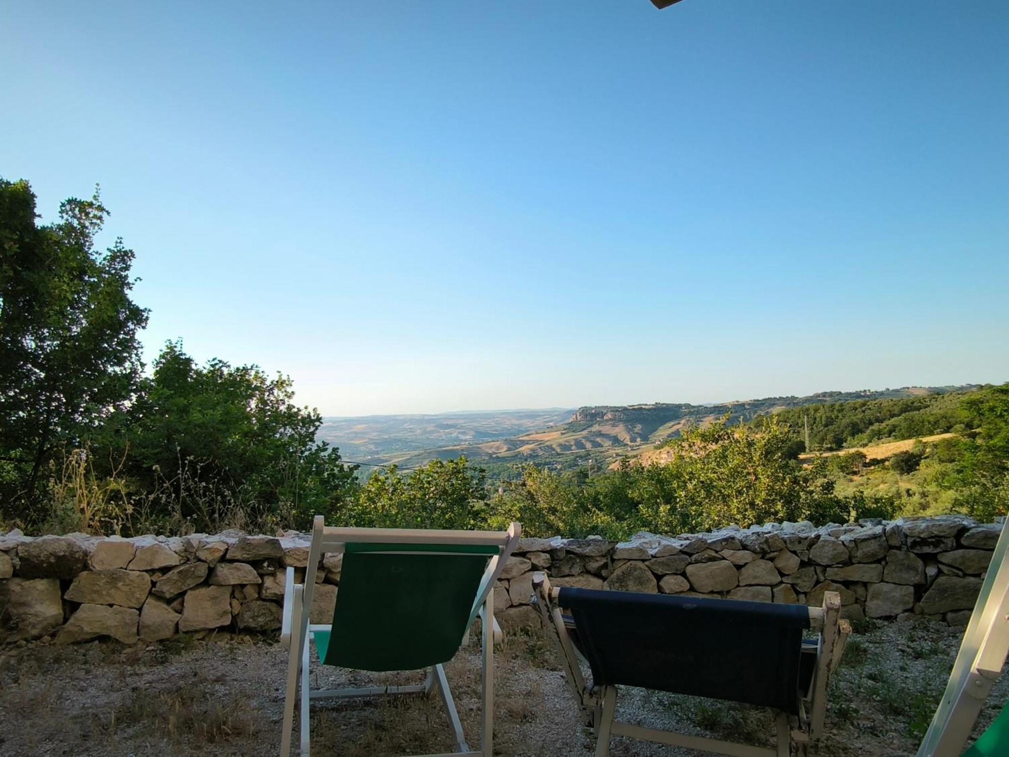 La Casa Dalle Finestre Blu Abbateggio Екстер'єр фото