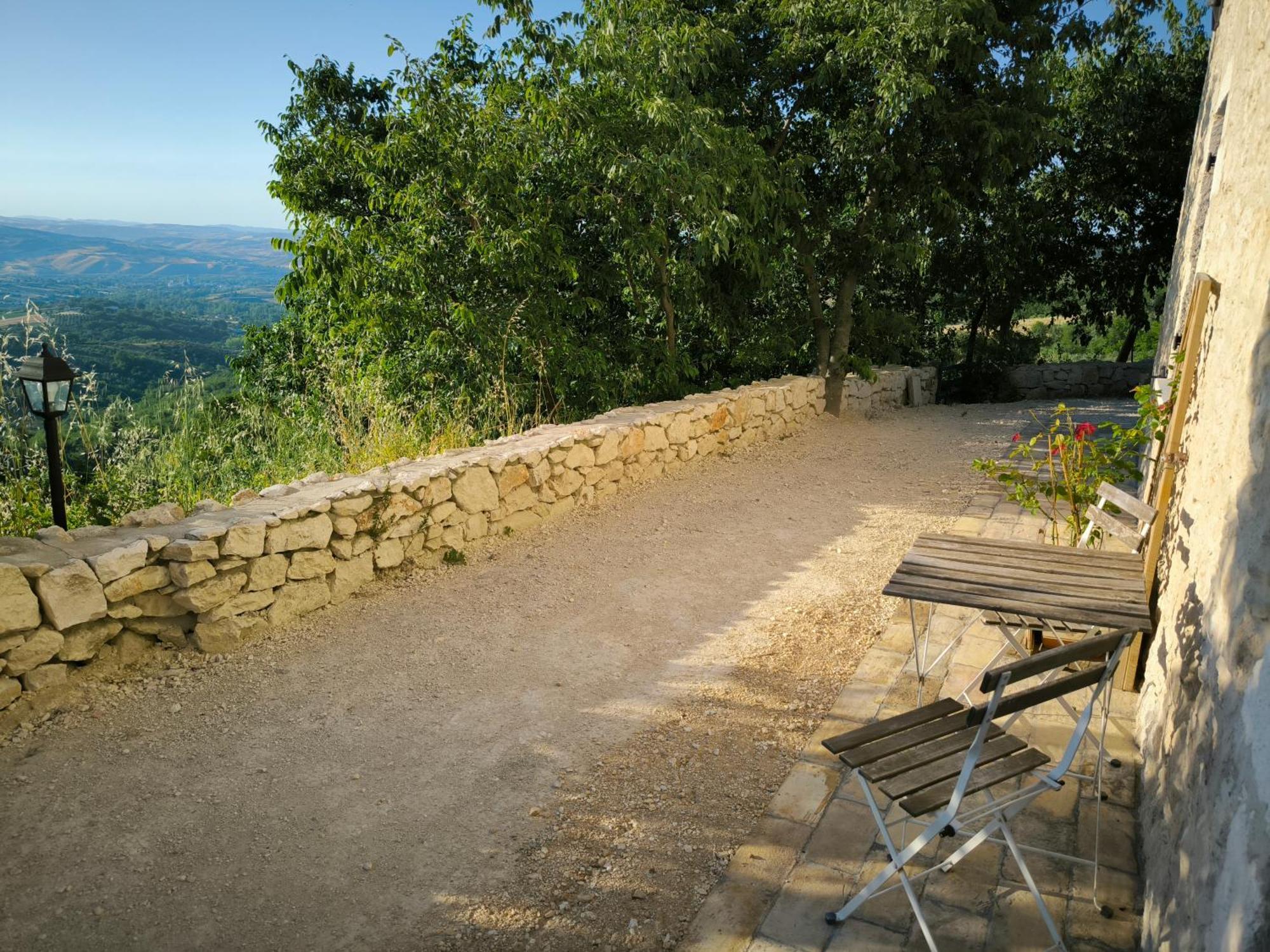 La Casa Dalle Finestre Blu Abbateggio Екстер'єр фото