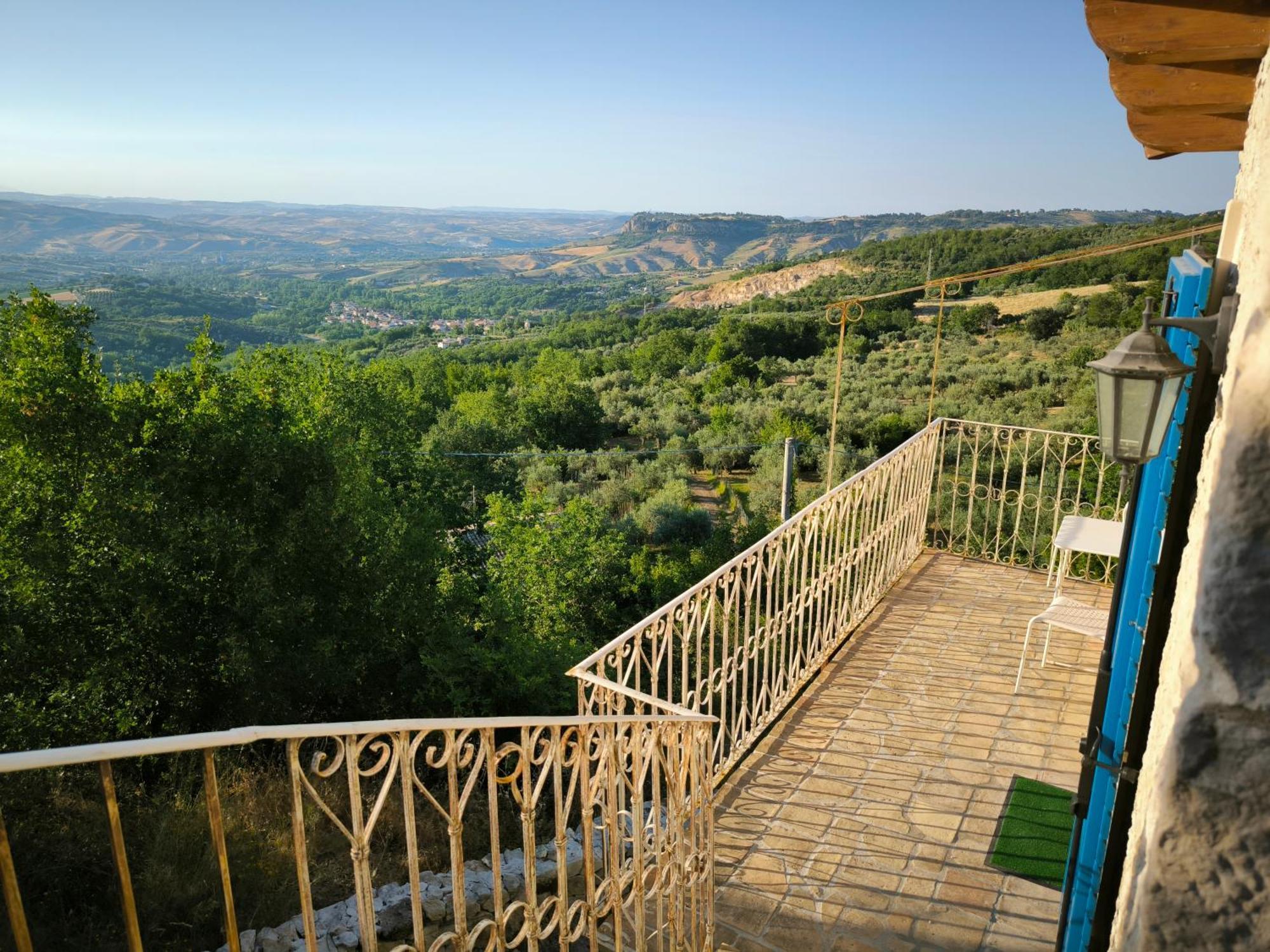 La Casa Dalle Finestre Blu Abbateggio Екстер'єр фото